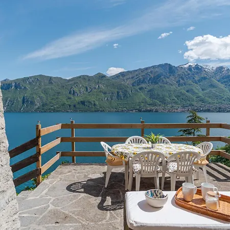 Limonta- Primula! Access To The Lake! Apartment