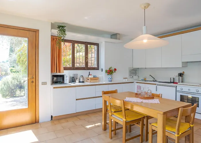 Limonta- Primula! Access To The Lake! Appartement Limonta