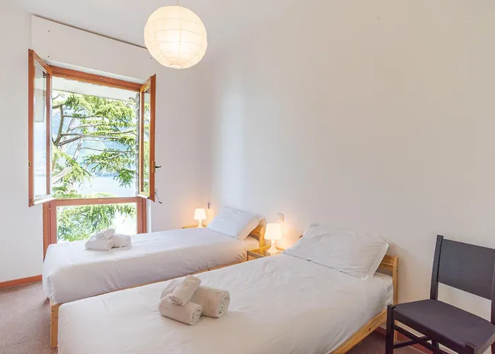 Limonta- Primula! Access To The Lake! Limonta