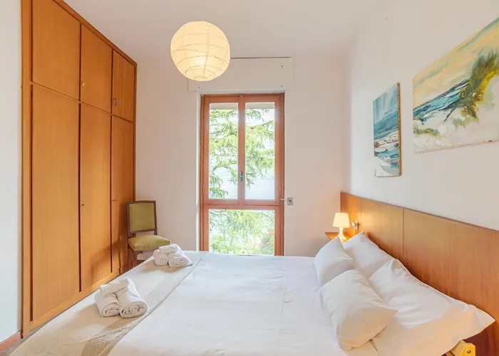 Limonta- Primula! Access To The Lake! *