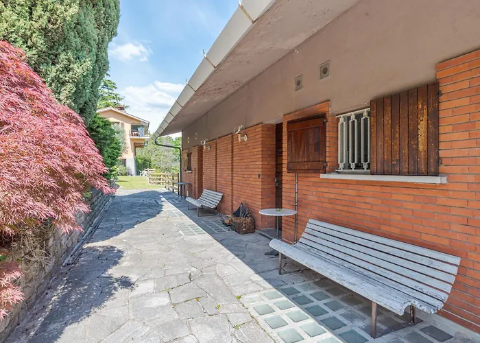 Limonta- Primula! Access To The Lake! *