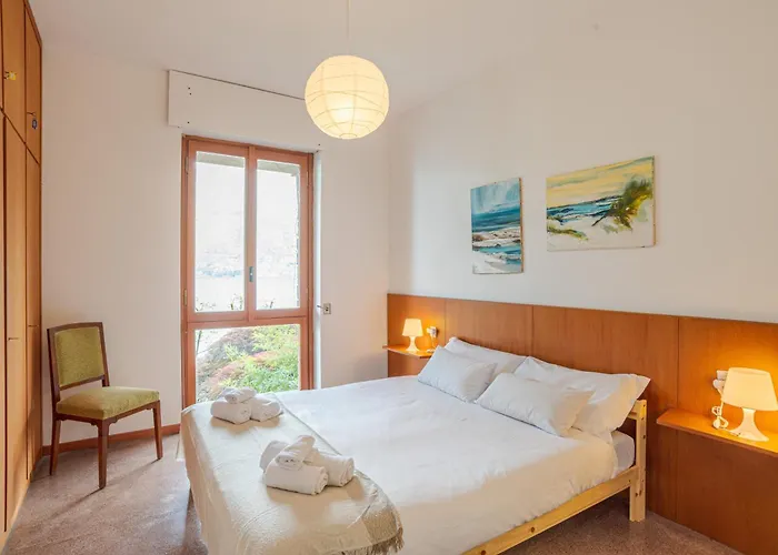Limonta- Primula! Access To The Lake! Lejlighed